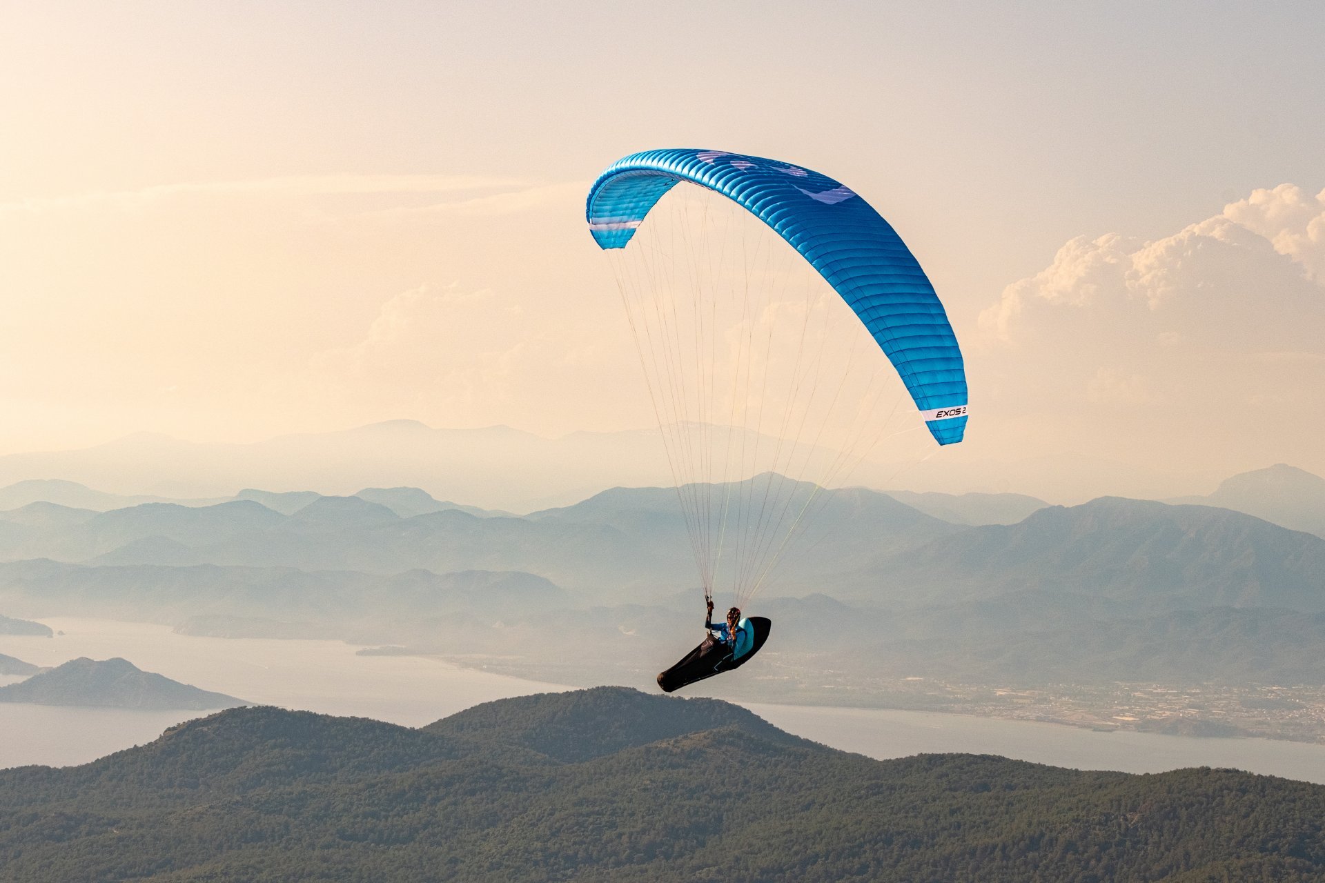 EXOS 2 SKY PARAGLIDERS