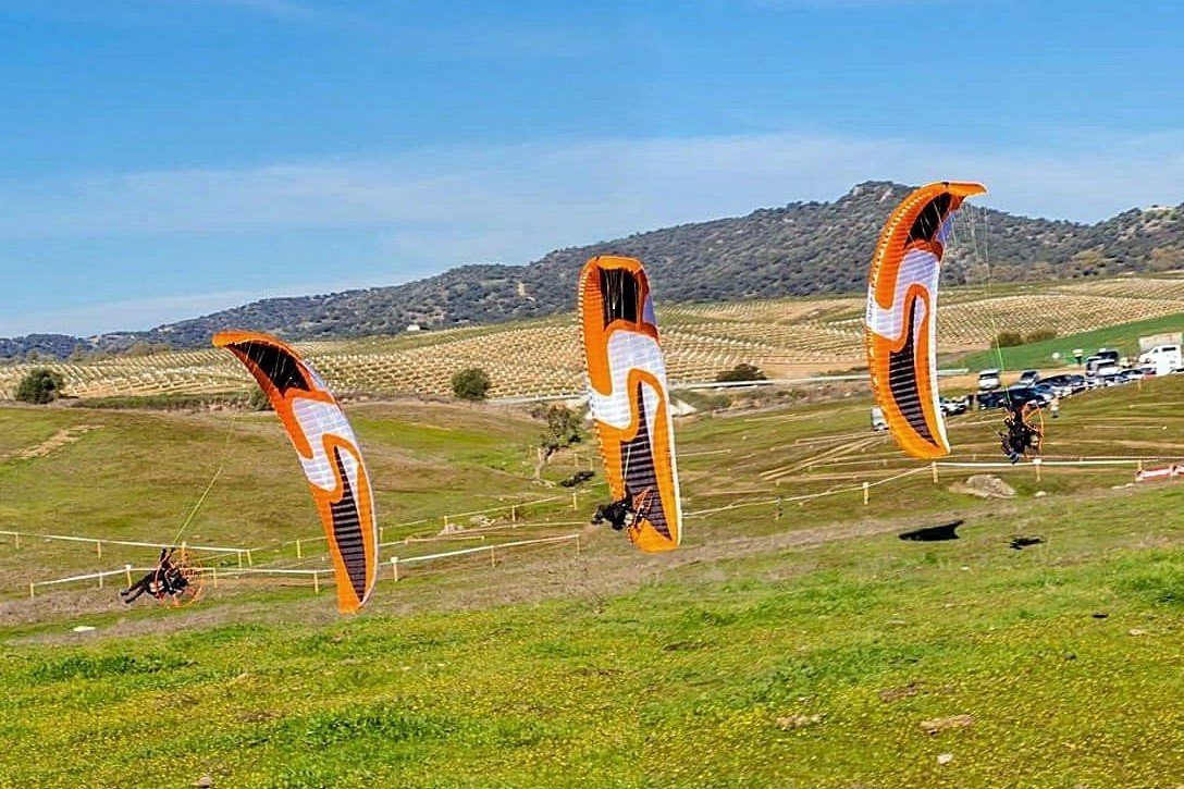 Z-BLADE PPG SKY PARAGLIDERS - Image 10